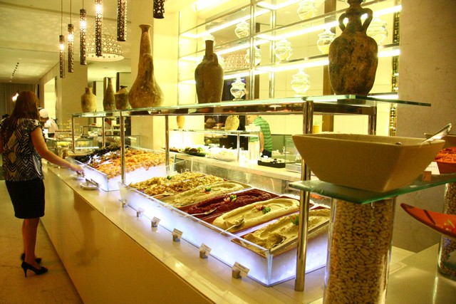 Seafood Night at Mosaic